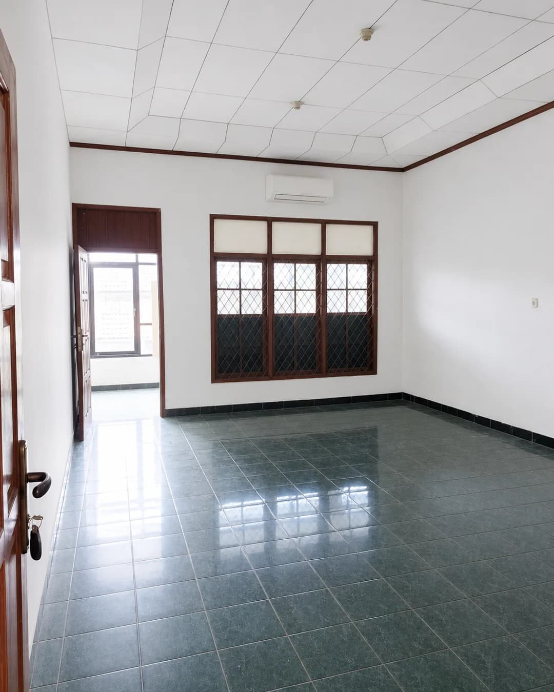 Foto 2 Rumah Dijual di Kedawung di Kedawung