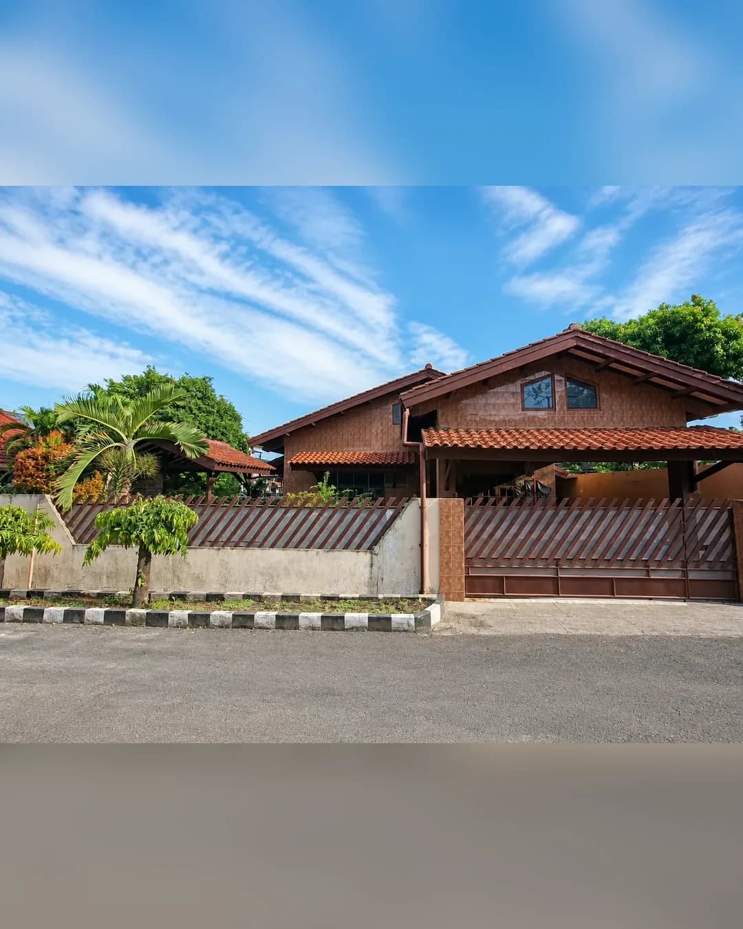 Foto 3 Rumah Dijual di Beji di Beji