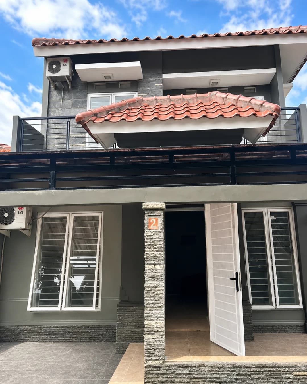 Foto utama Rumah Dijual Taman Ubud di Karawaci
