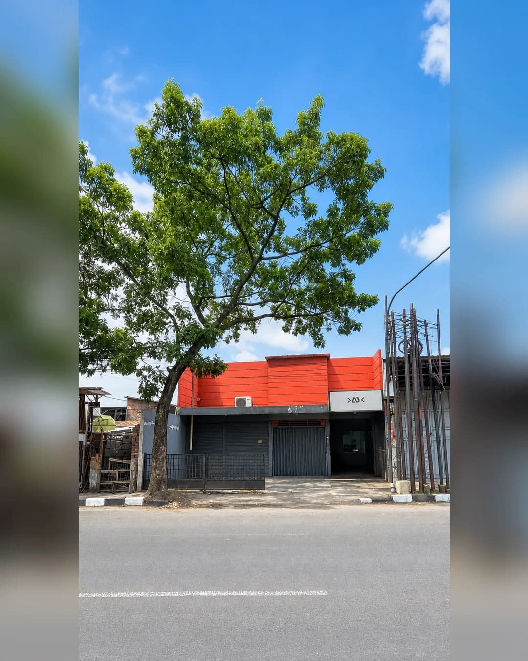 Foto utama Kantor Dijual di Jl. Soekarno Hatta, Bandung di Regol