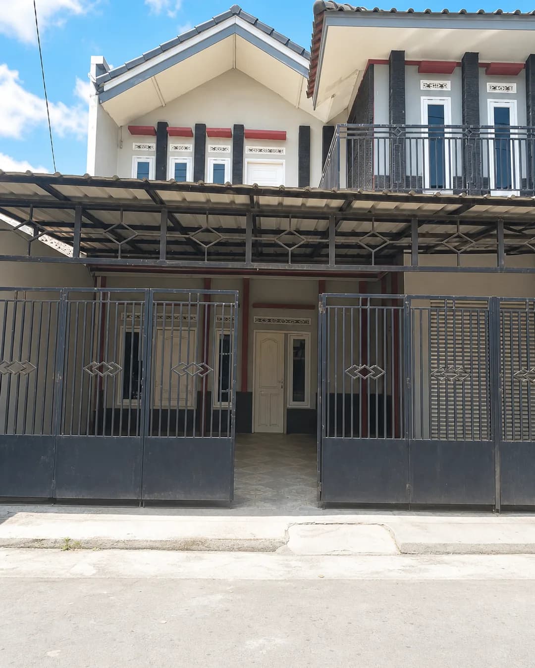 Foto utama Rumah Dijual di Batujajar di Batujajar