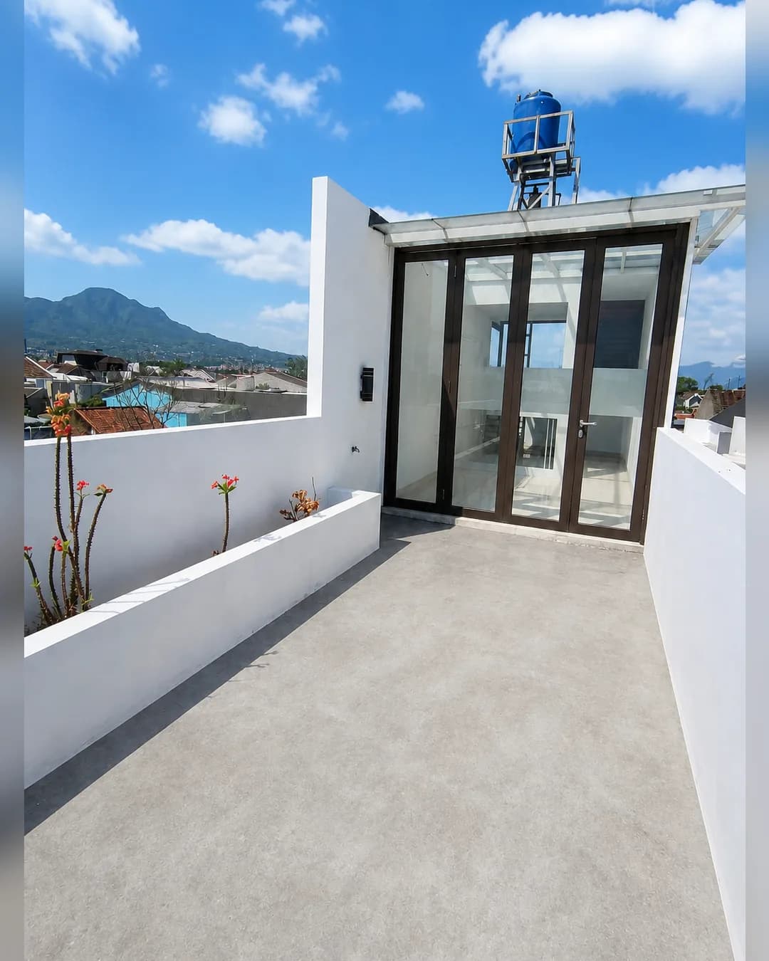 Foto 2 Rumah Dijual di Arcamanik di Arcamanik