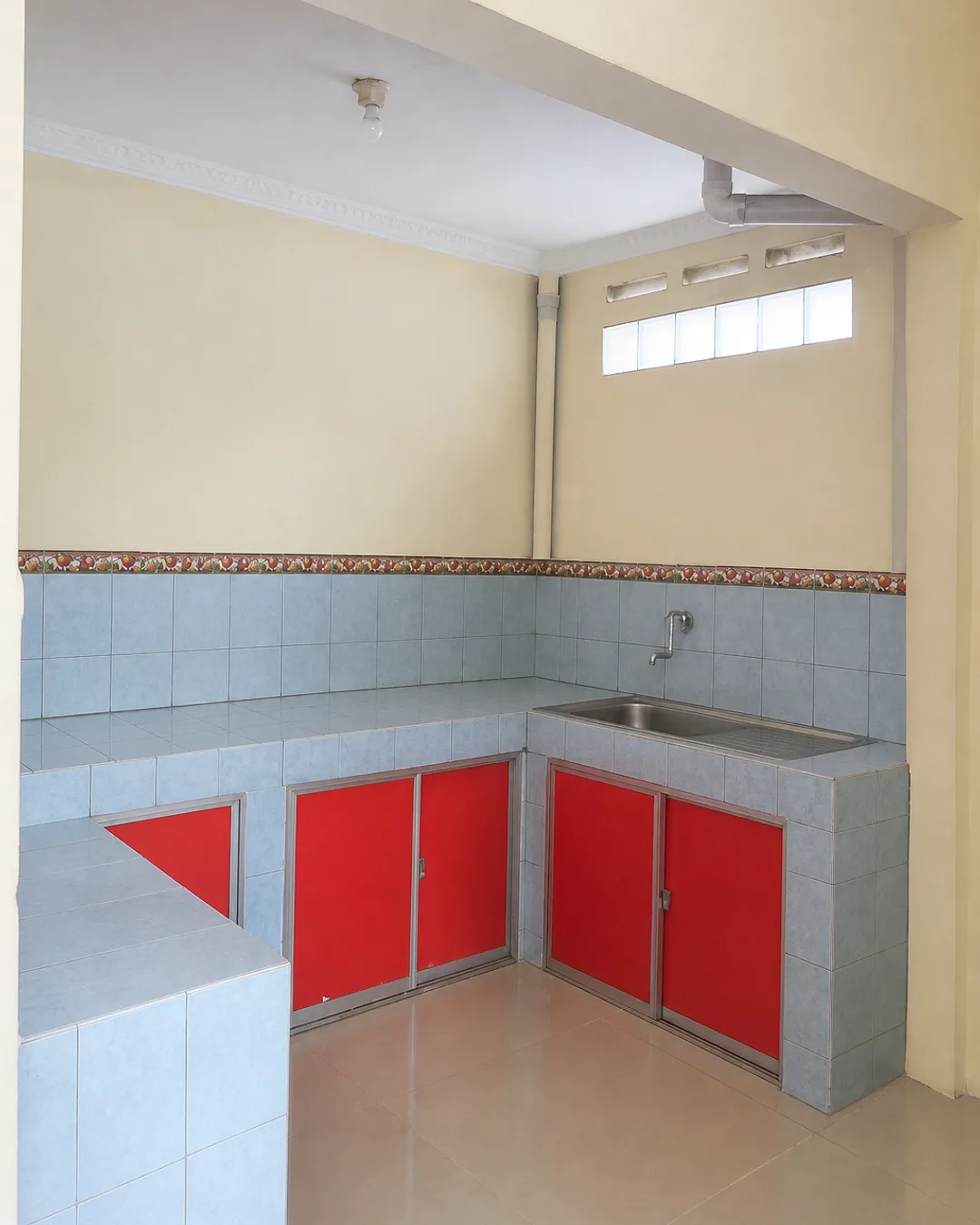 Foto 5 Rumah Dijual di Karang Tengah di Karang Tengah
