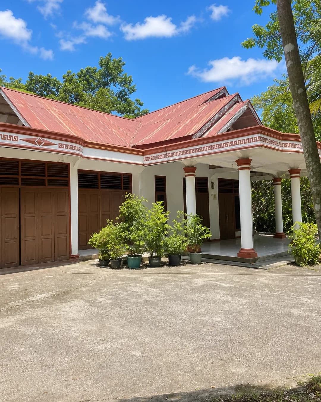 Foto 3 Rumah Dijual di Sukamaju di Sukamaju