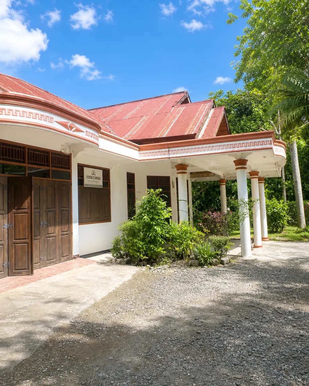 Foto 2 Rumah Dijual di Sukamaju di Sukamaju