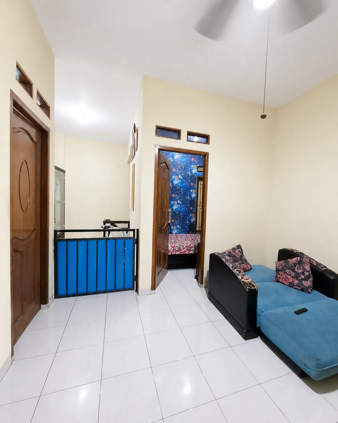 Foto 3 Rumah Dijual di Mustikajaya di Mustikajaya