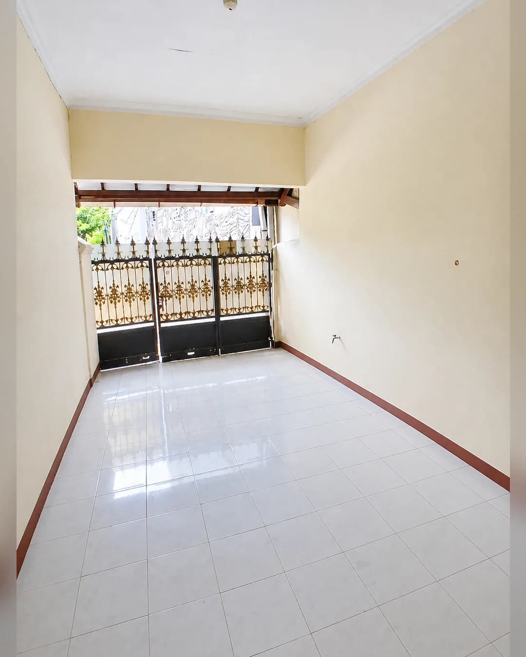 Foto utama Rumah Dijual di Kramat Jati di Kramat Jati