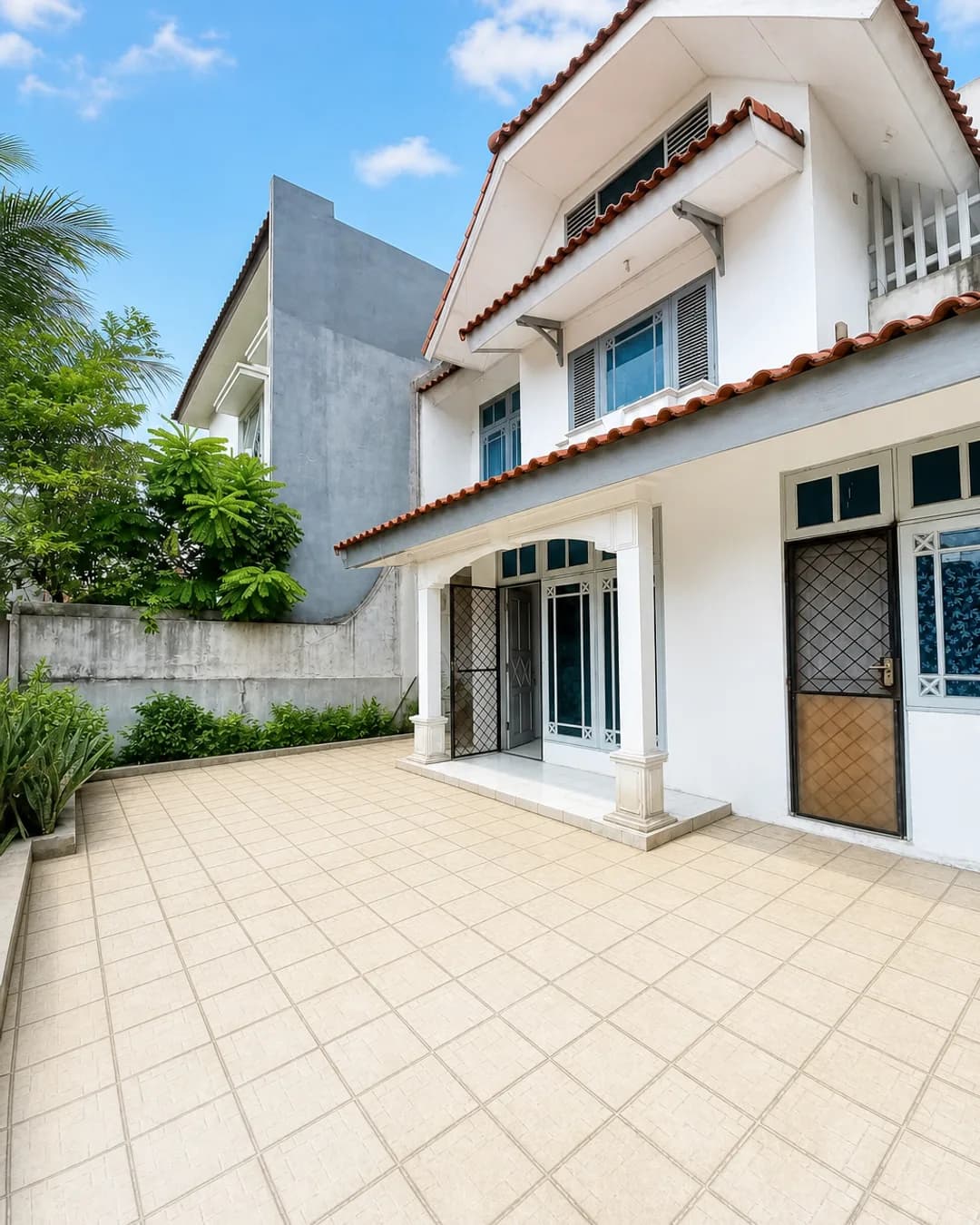 Foto 2 Rumah Dijual di Ciledug di Ciledug