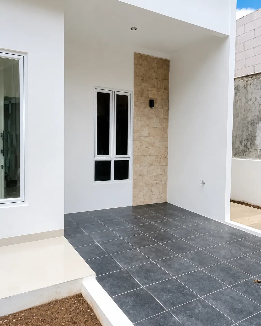 Foto 2 Rumah Dijual di Pasar Rebo di Pasar Rebo