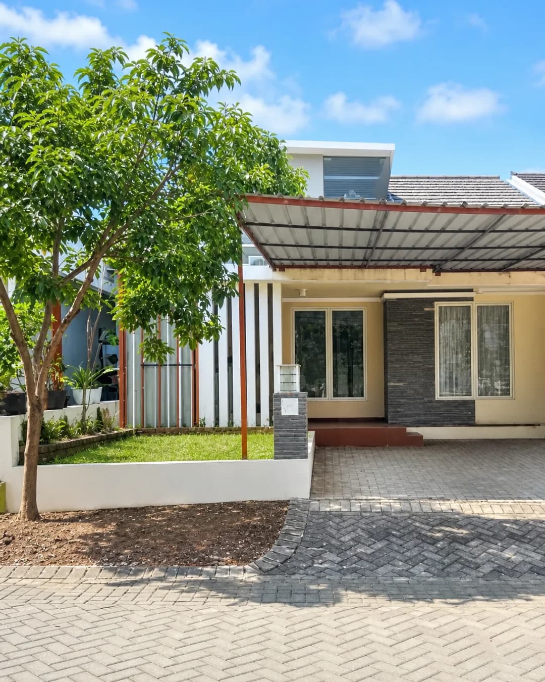 Foto utama Rumah Dijual di Menganti di Menganti