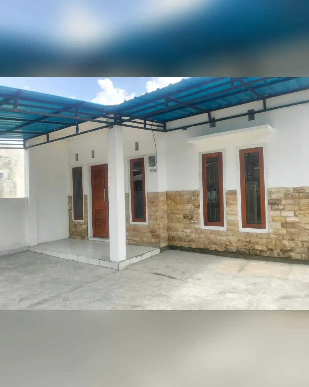 Foto 5 Rumah Dijual di Genteng di Genteng