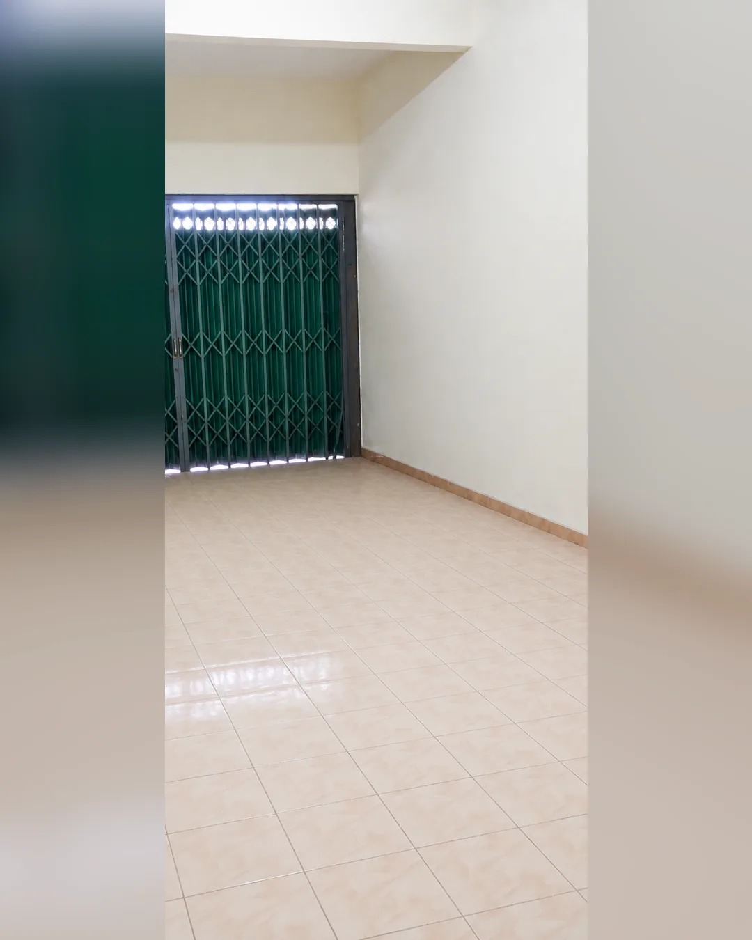 Foto 3 Rumah Dijual di Taman di Taman