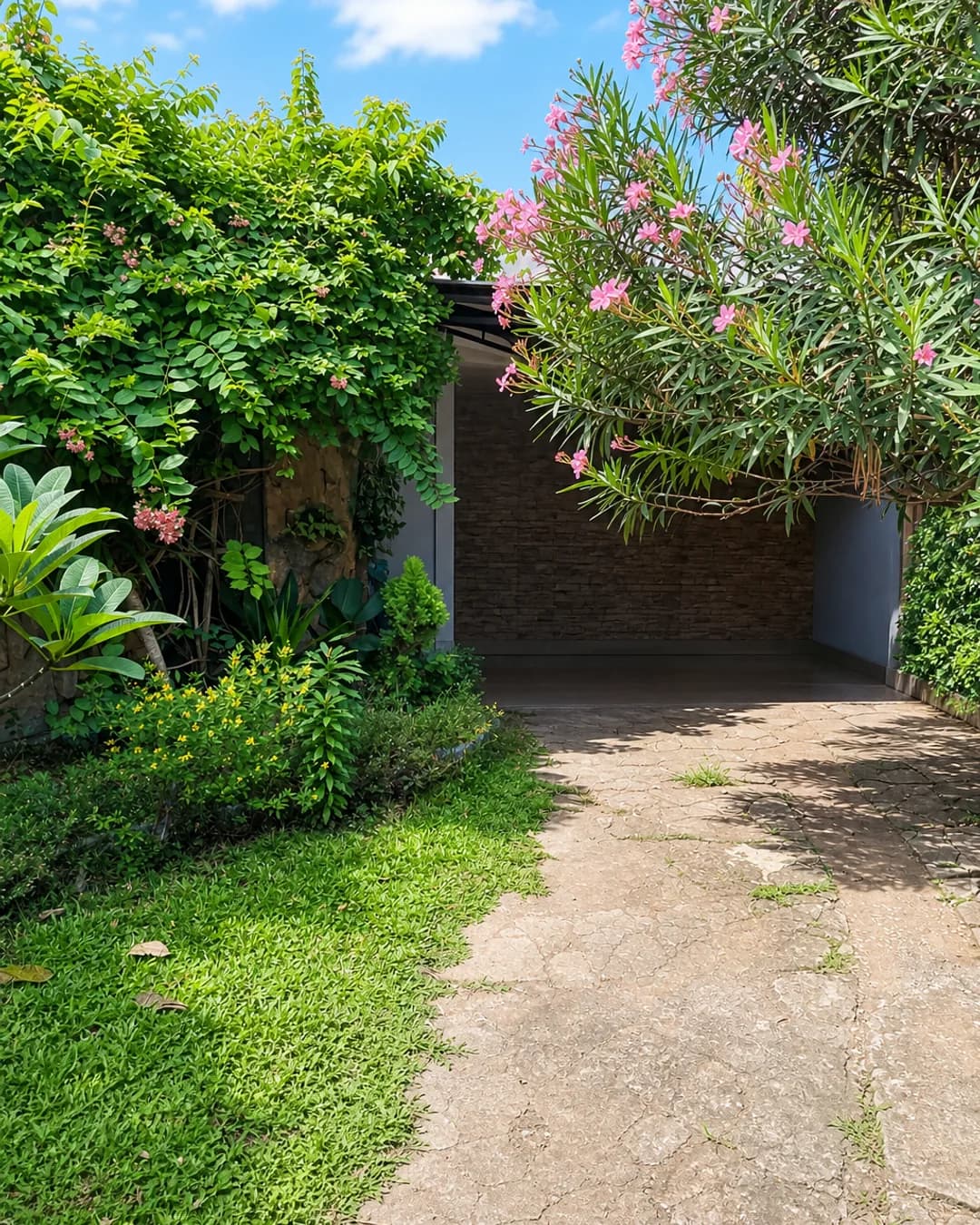 Foto 3 Rumah Dijual di Ciracas