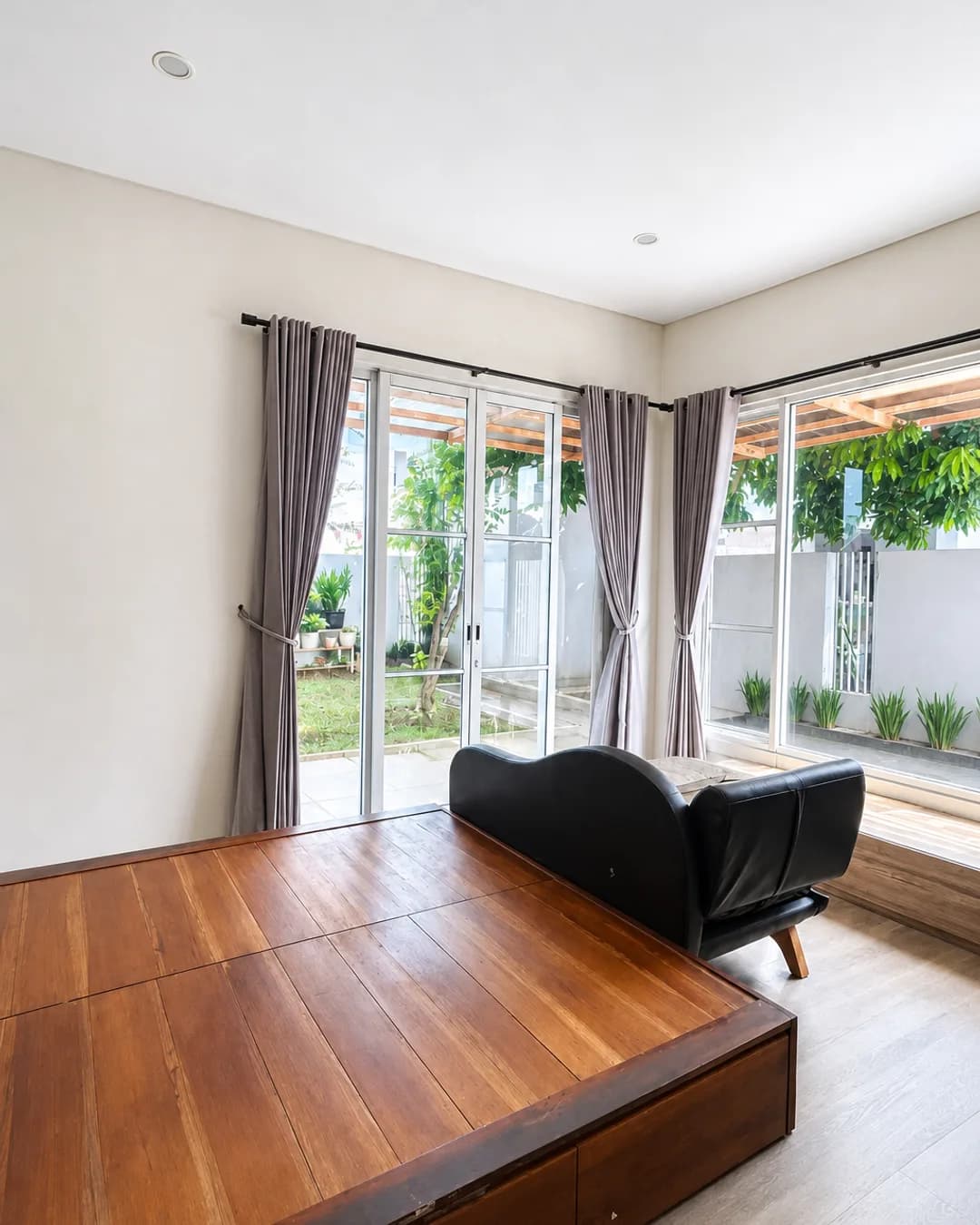 Foto 4 Rumah Dijual di Jatisampurna