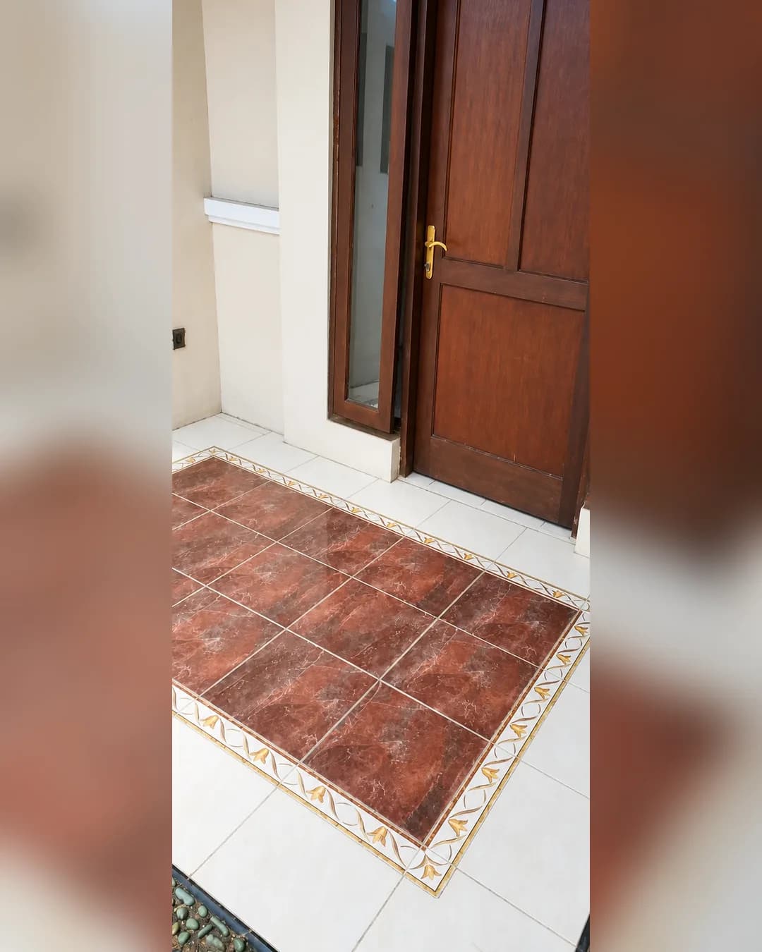 Foto 3 Rumah Dijual di Taman di Taman
