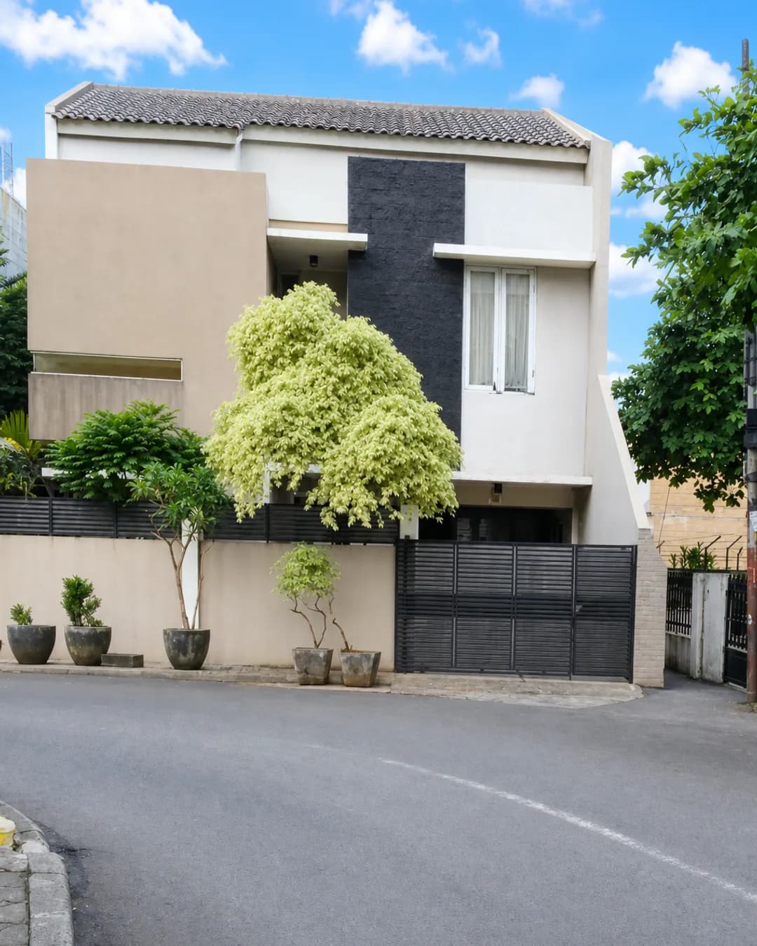 Foto utama Rumah Dijual di Tebet di Tebet